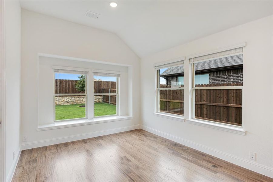 Spacious, unfurnished interior of a new home in Wildflower Ranch 60-65, Fort Worth (Image 29). Spacious, unfurnished interior of a new home in Wildflower Ranch 60-65, Fort Worth (Image 29).