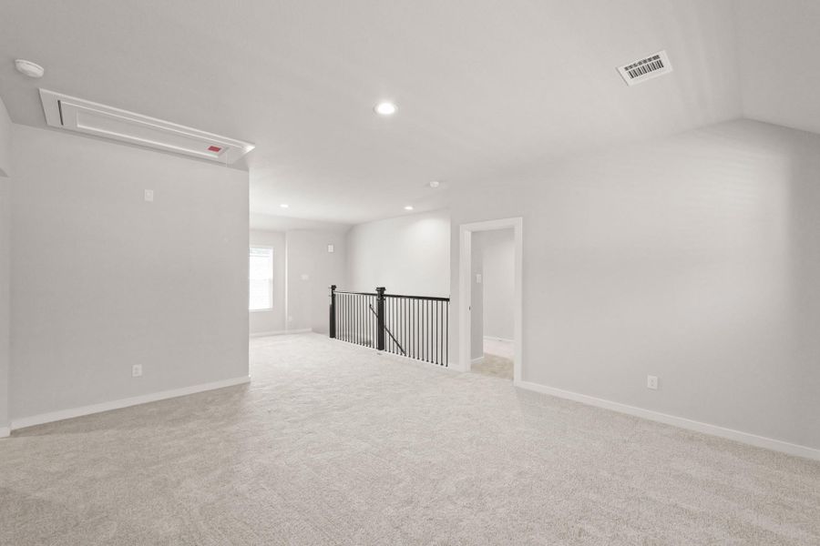 Spacious, unfurnished interior of a new home in Cypresswood Landing, Humble (Image 37).