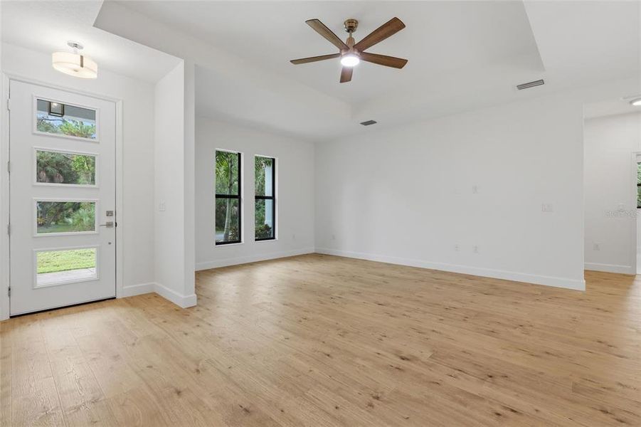 Spacious, unfurnished interior of a new home in , Port Charlotte (Image 19).