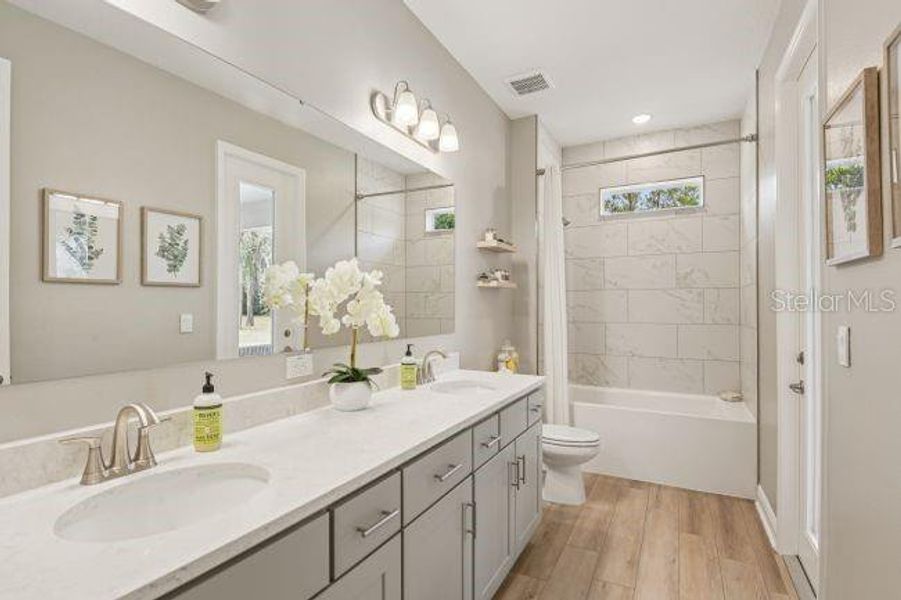 Furnished interior view inside a new home in , Groveland (Image 14).