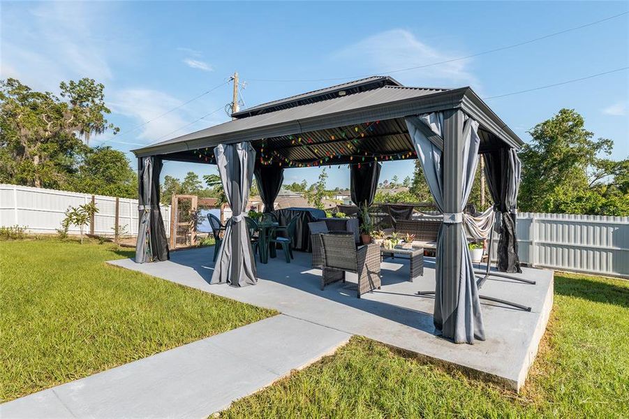 Front exterior of a new home in , Ocala, FL, highlighting curb appeal (Image 20).