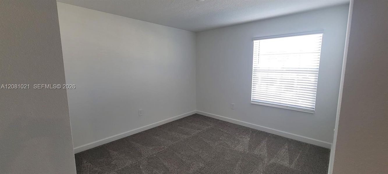 Spacious, unfurnished interior of a new home in , Orlando (Image 30).