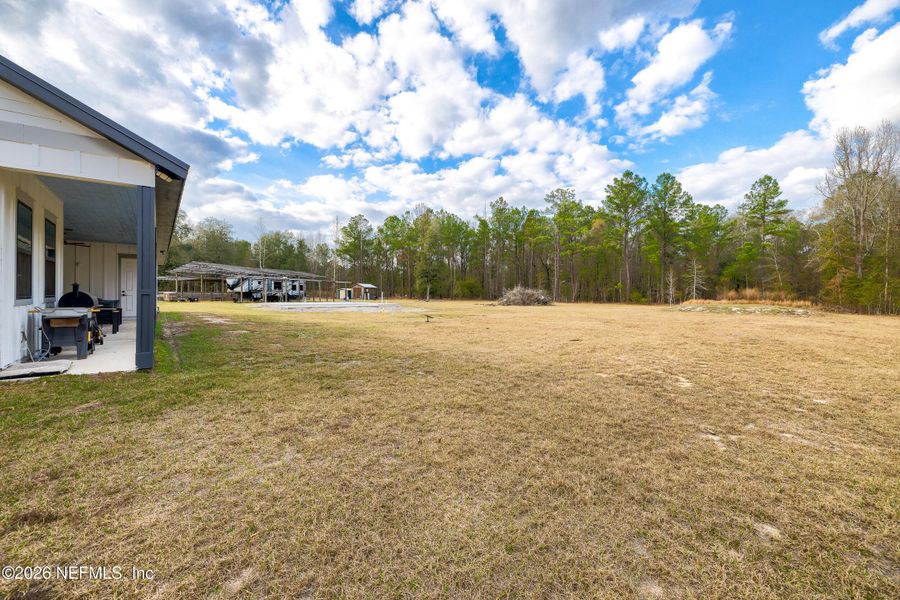Exterior details and patio area of a home in , Jacksonville (Image 22). Exterior details and patio area of a home in , Jacksonville (Image 22).