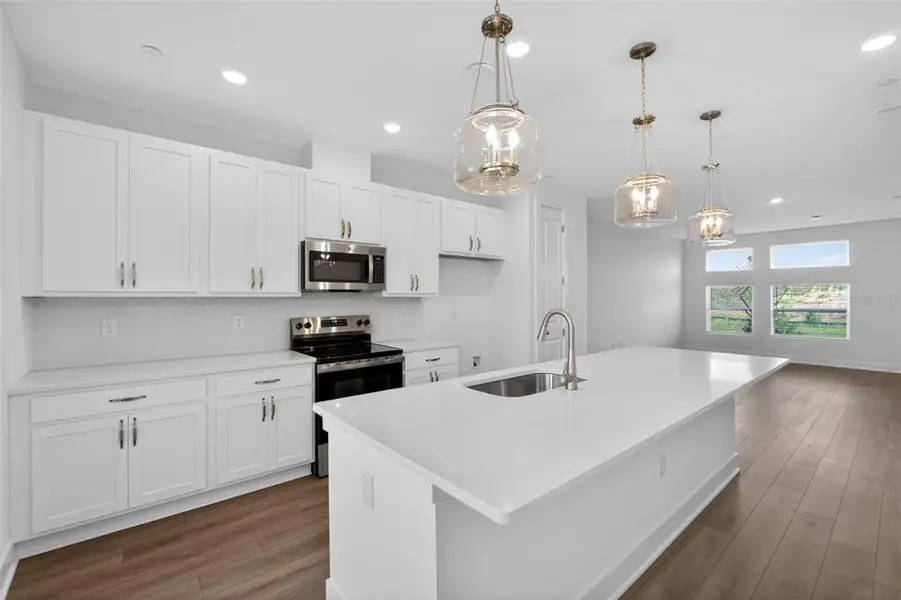 Furnished interior view inside a new home in , Winter Garden (Image 7).