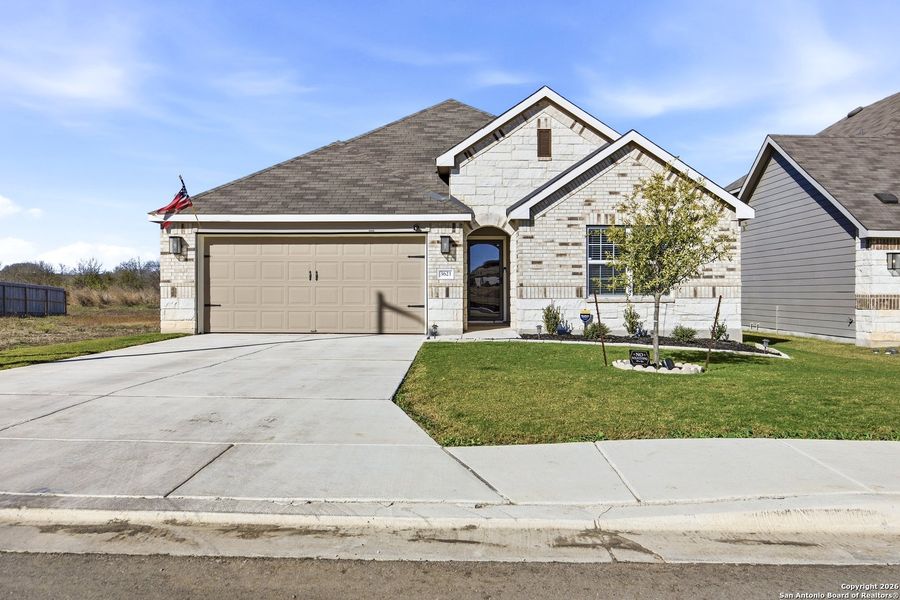 Front exterior of a new home in , New Braunfels, TX, highlighting curb appeal (Image 25).