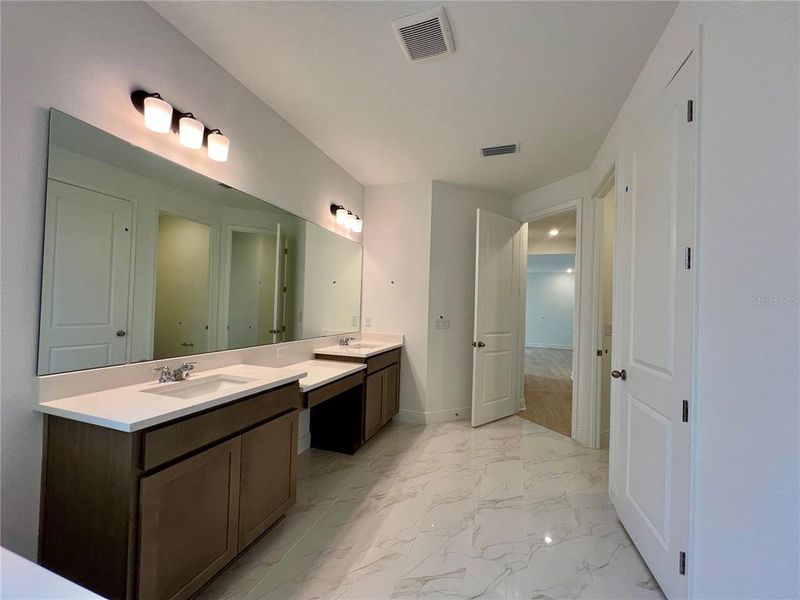 Furnished interior view inside a new home in Hills of Minneola, Minneola (Image 6).