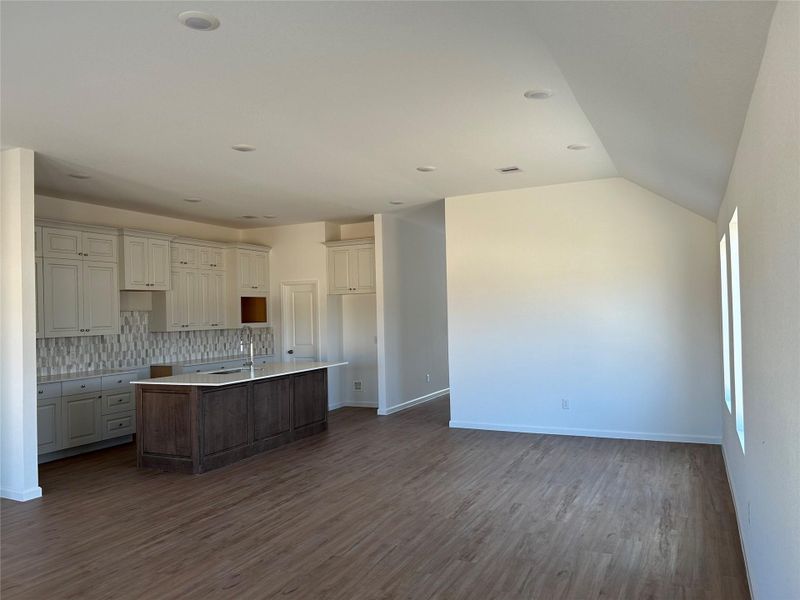 *Representative photos, Not the actual home*