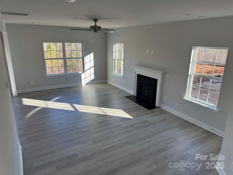 Spacious, unfurnished interior of a new home in Northlake, Statesville (Image 9).
