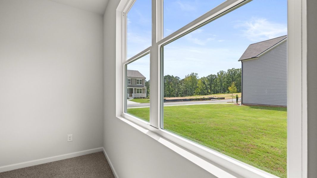 Image 40 representing the Cali by D.R. Horton in Sheffield Highlands, Dallas, GA.