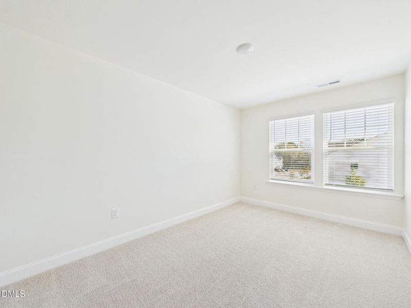 CAM01608G0-PR0114-STILL036