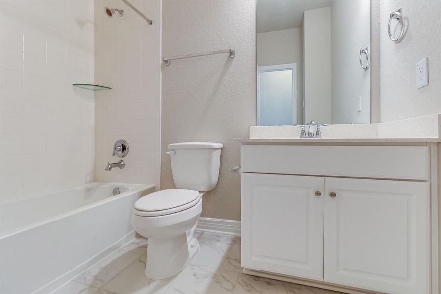 Note: Sample product photo. Actual exterior and interior selections may vary by homesite. Photo may be virtually staged