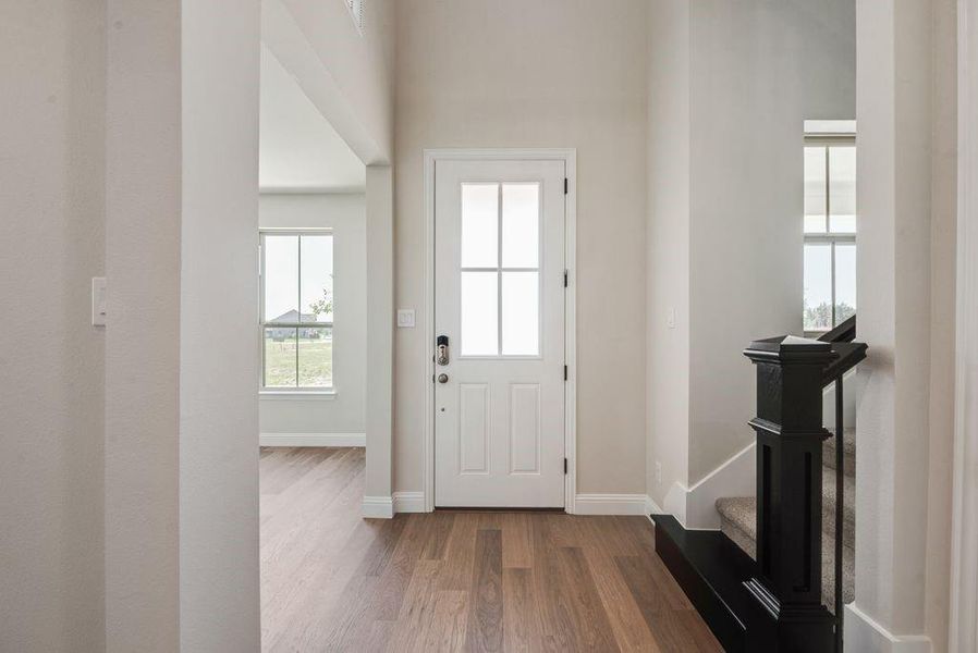 Spacious, unfurnished interior of a new home in Bayside, Rowlett (Image 18).