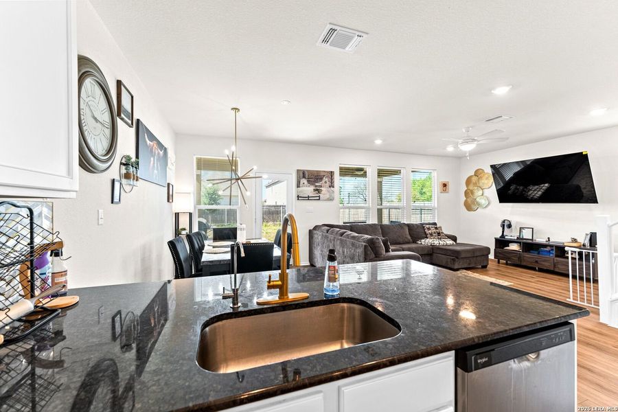 Furnished interior view inside a new home in Berry Springs, Georgetown (Image 16).