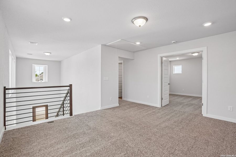 Spacious, unfurnished interior of a new home in August Fields, New Braunfels (Image 13).