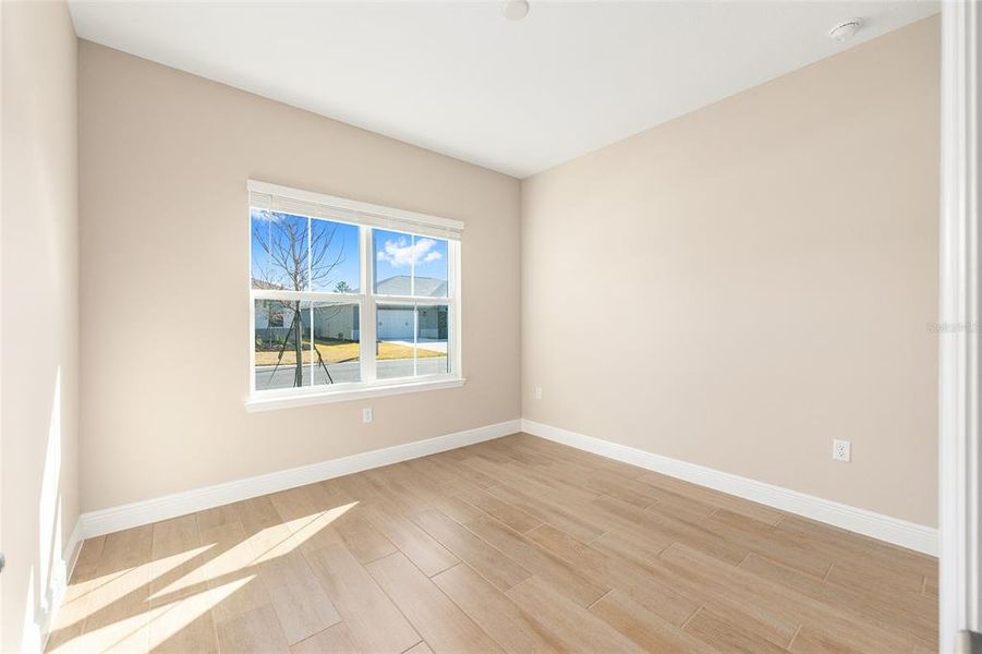 Spacious, unfurnished interior of a new home in , Ocala (Image 16).