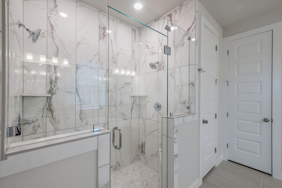 Representative furnished interior of a home built from the Englewood by Scott Felder Homes in Prominence, San Antonio (Image 11).