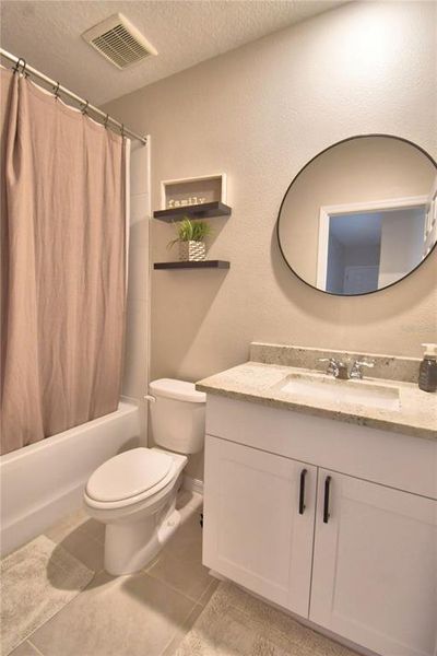 Furnished interior view inside a new home in Lake Deer Estates - Classic Series, Kissimmee (Image 6).