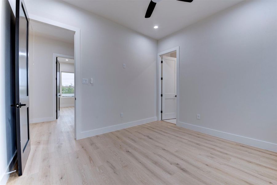 Secondary bedroom Secondary bedroom