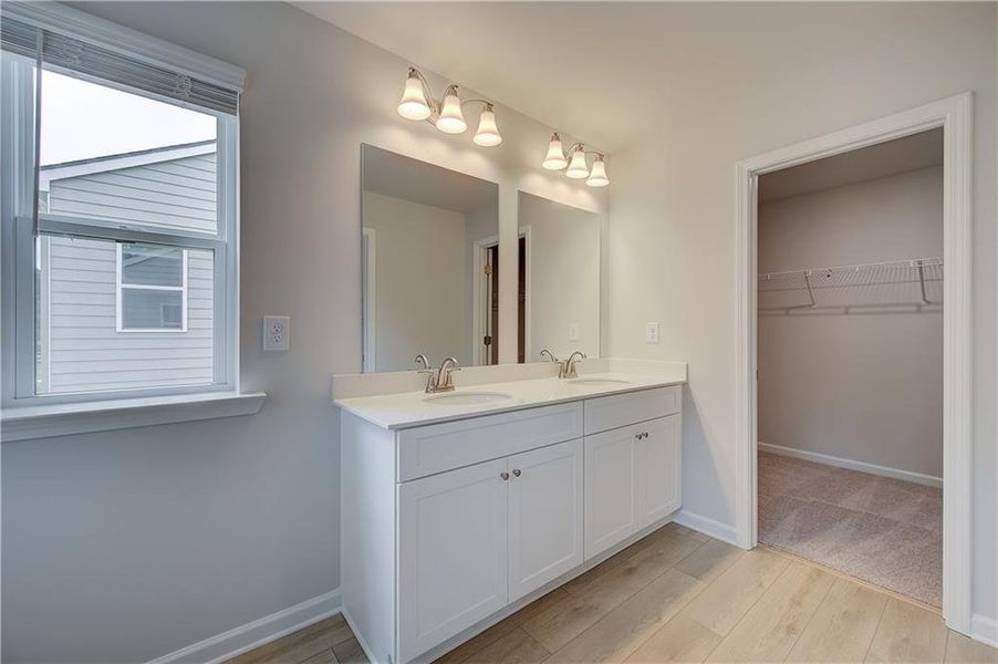 Furnished interior view inside a new home in Abbotts Crossing, Conyers (Image 8).