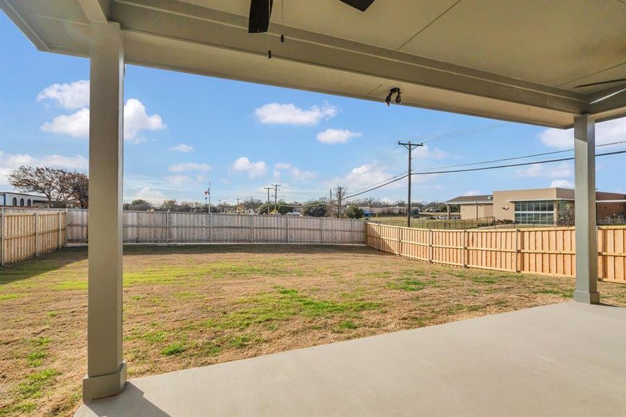 Exterior details and patio area of a home in , Grand Prairie (Image 24).