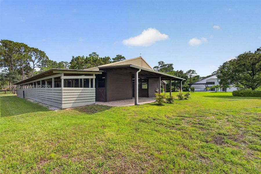Exterior details and patio area of a home in , Palm Beach Gardens (Image 47).