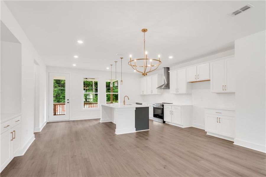 Image 35 of a home in .