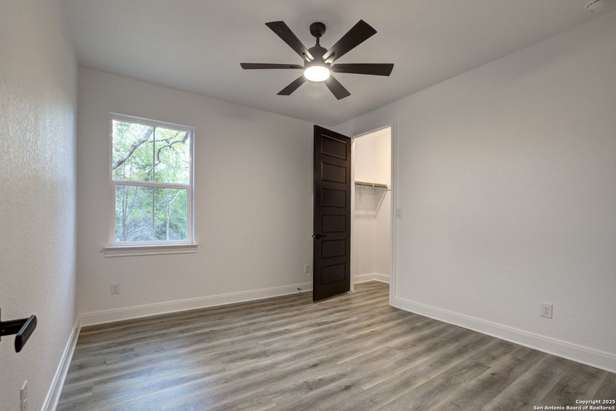 Spacious, unfurnished interior of a new home in , Wimberley (Image 18).
