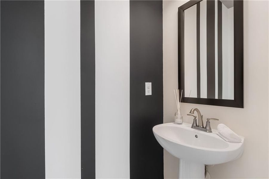 Close-up of interior finishes inside a home in Daybreak, Newnan (Image 20).