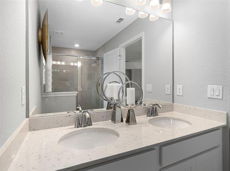 Close-up of interior finishes inside a home in , Ocala (Image 20). Close-up of interior finishes inside a home in , Ocala (Image 20).