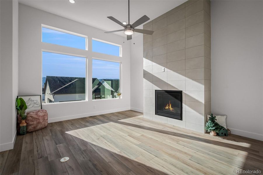 Spacious, unfurnished interior of a new home in Cloverleaf - Pinnacle Collection, Monument (Image 35).