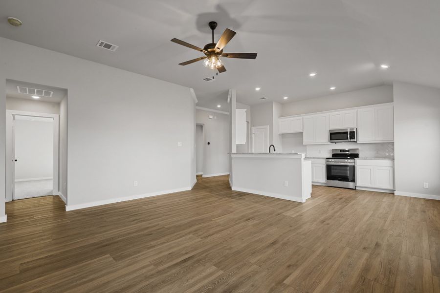 Representative unfurnished interior of a home built from the Sherwood by Cheldan Homes in Sunset Ridge, Keene (Image 44). Representative unfurnished interior of a home built from the Sherwood by Cheldan Homes in Sunset Ridge, Keene (Image 44).