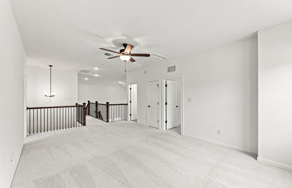 Spacious, unfurnished interior of a new home in Bluffview Reserve, Leander (Image 31).