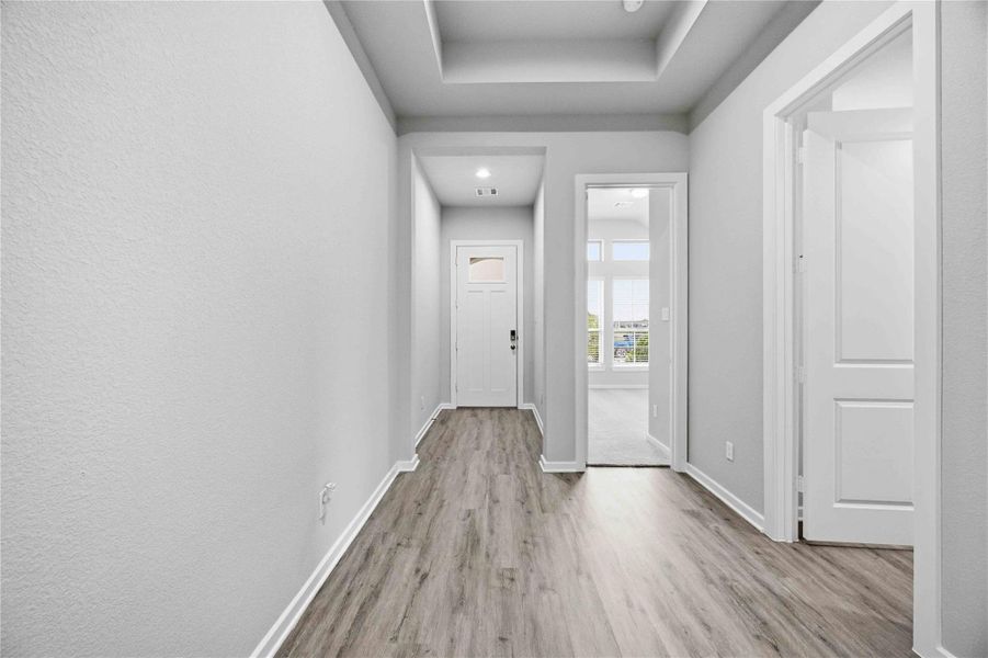 Spacious, unfurnished interior of a new home in Lago Mar  50'  &  55', Texas City (Image 25).