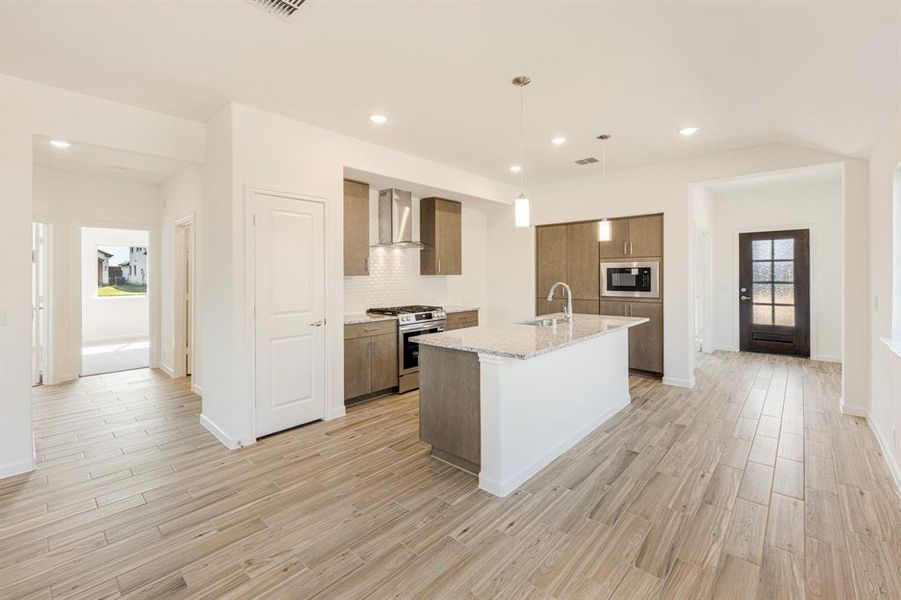 Furnished interior view inside a new home in Bear Creek Elements, Lavon (Image 12).