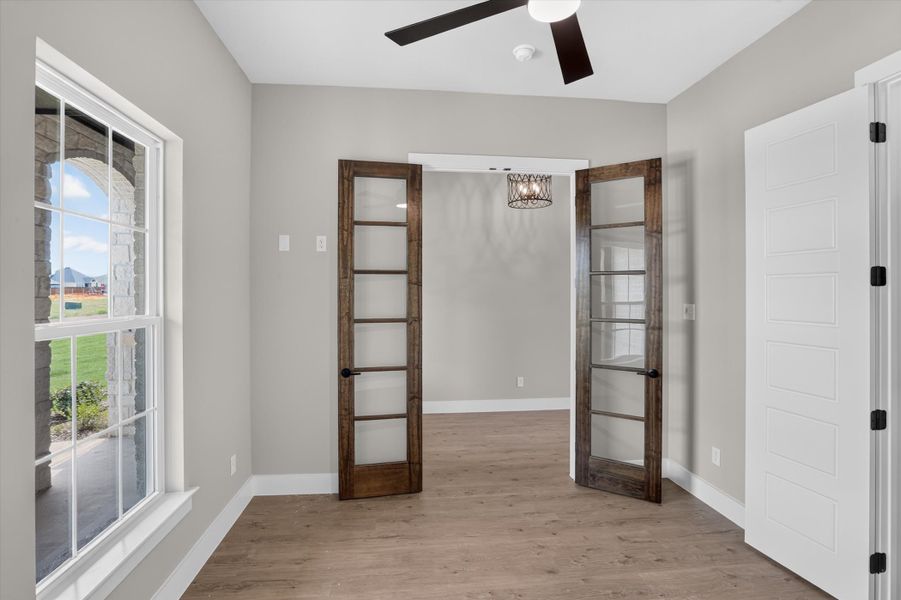 Image 41 of a home in Coyote Crossing.