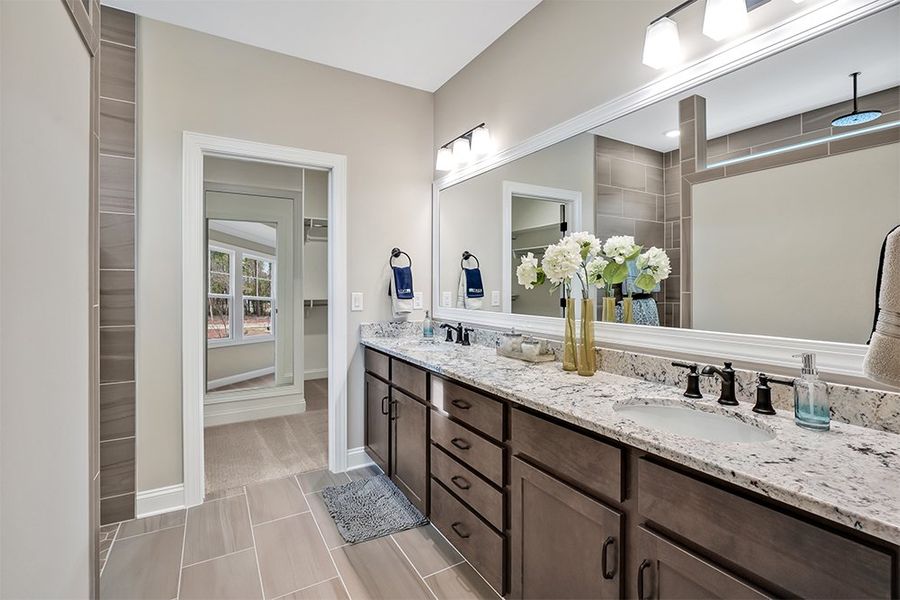 Lumina Island, Master Bathroom