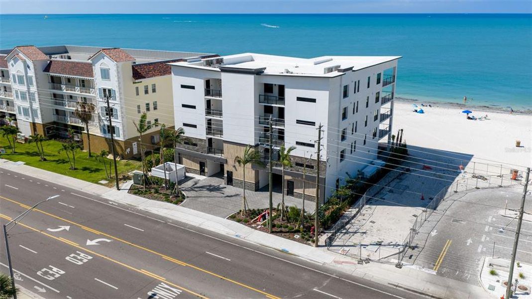 Condo located in Madeira Beach, FL showcasing its design and architecture (Image 30).