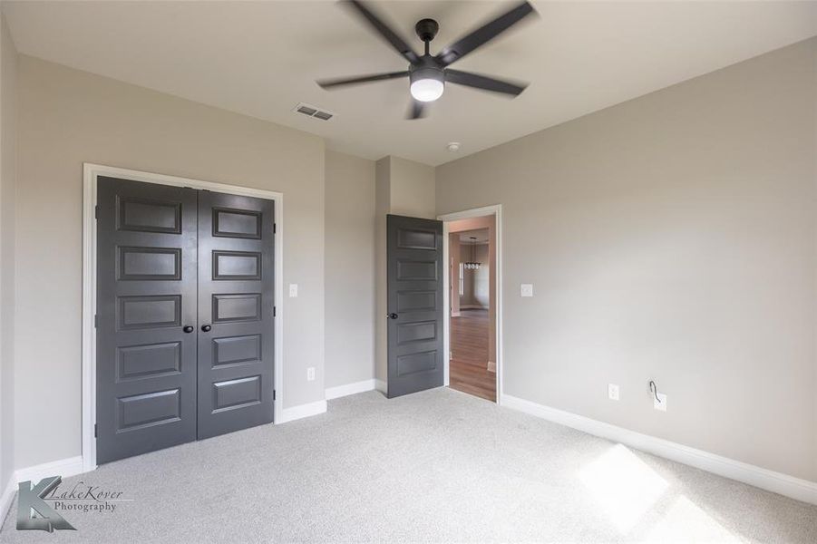 Spacious, unfurnished interior of a new home in , Abilene (Image 31).