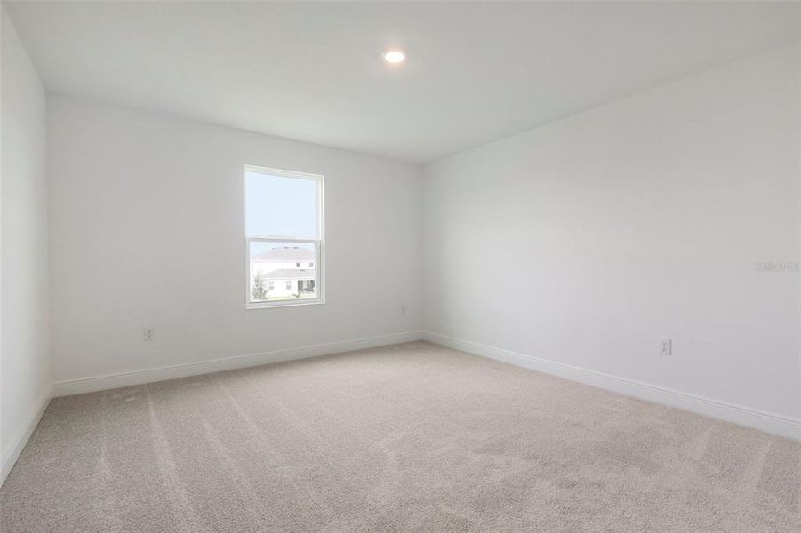 Spacious, unfurnished interior of a new home in , Mount Dora (Image 21).