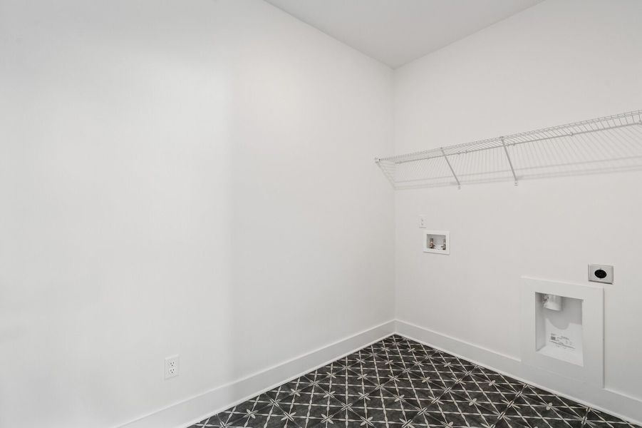 Spacious, unfurnished interior of a new home in Woods Crossing, Gallatin (Image 52).