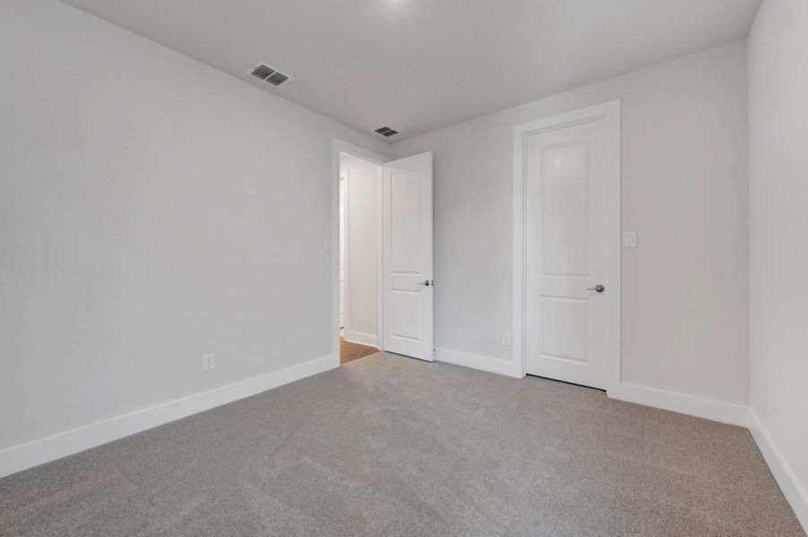 Spacious, unfurnished interior of a new home in LaPrelle, Fort Worth (Image 23).