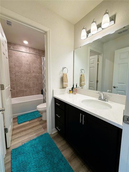 Furnished interior view inside a new home in , St. Cloud (Image 20).