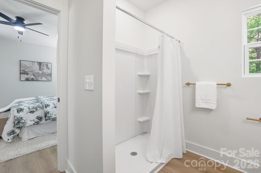 Primary Suite - Bathroom