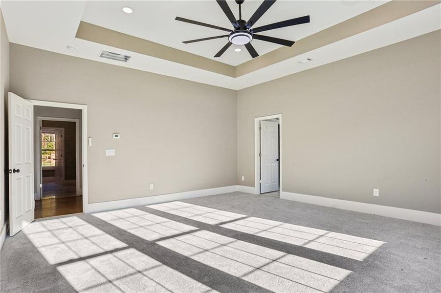 Spacious, unfurnished interior of a new home in , Lilburn (Image 39).