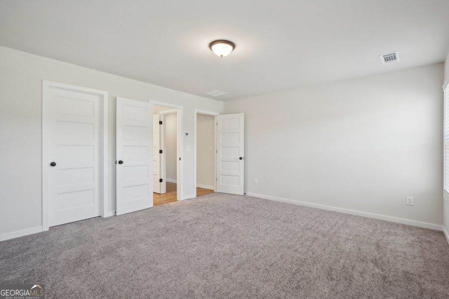 Spacious, unfurnished interior of a new home in Summerlin, Winder (Image 60).