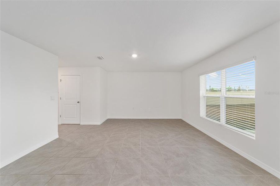 Spacious, unfurnished interior of a new home in Ocala Crossings South, Ocala (Image 37). Spacious, unfurnished interior of a new home in Ocala Crossings South, Ocala (Image 37).