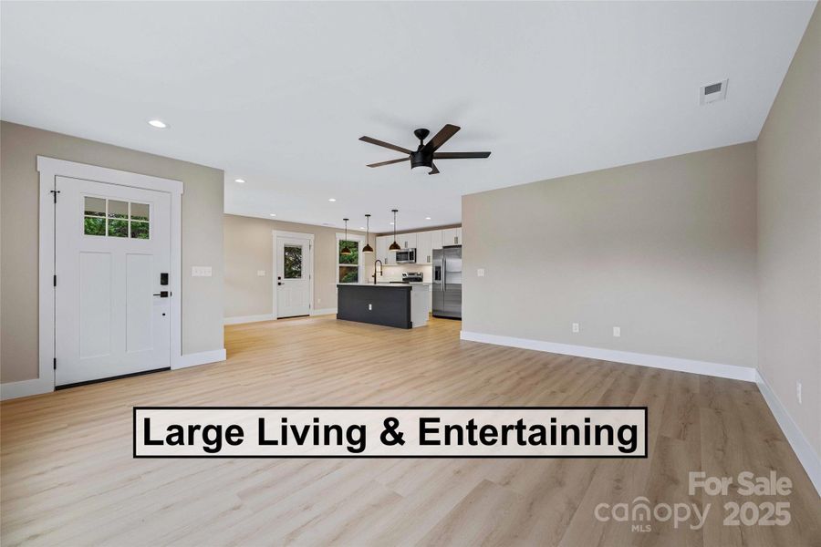 Spacious, unfurnished interior of a new home in , Asheville (Image 29).