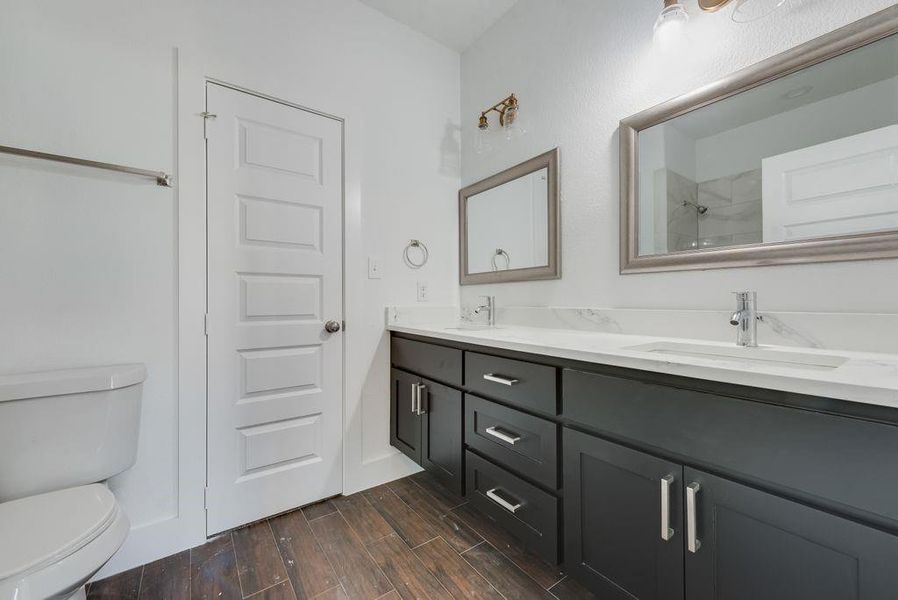Furnished interior view inside a new home in , Dallas (Image 3).