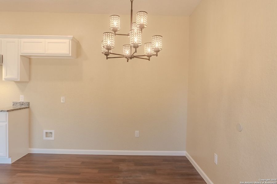 Spacious, unfurnished interior of a new home in , San Antonio (Image 28).