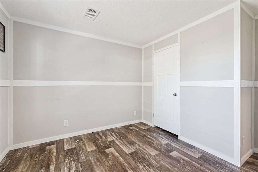 Spacious, unfurnished interior of a new home in , Lake Wales (Image 27).